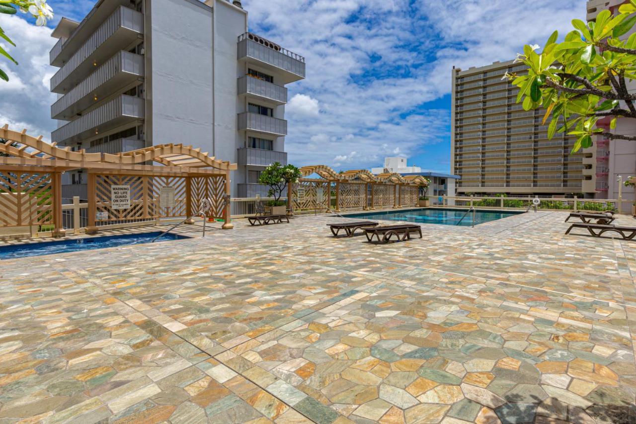 Beautifully Upgraded Studio Close To Waikiki Beach Apartment Хонолулу Екстериор снимка